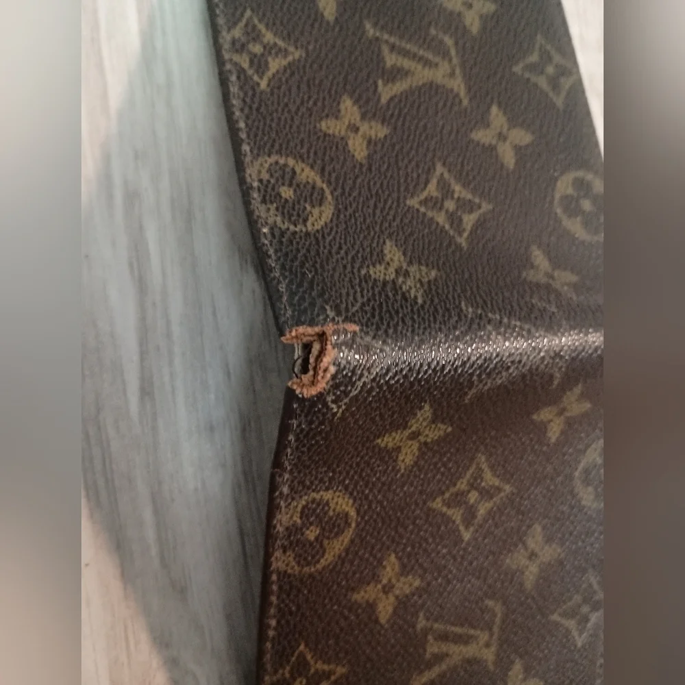 Authentic LOUIS VUITTON Monogram Porte Billet Carte Credit Marco